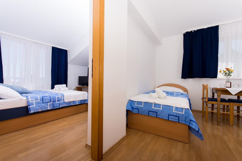 Marko Apartments Kaštela Buitenkant foto